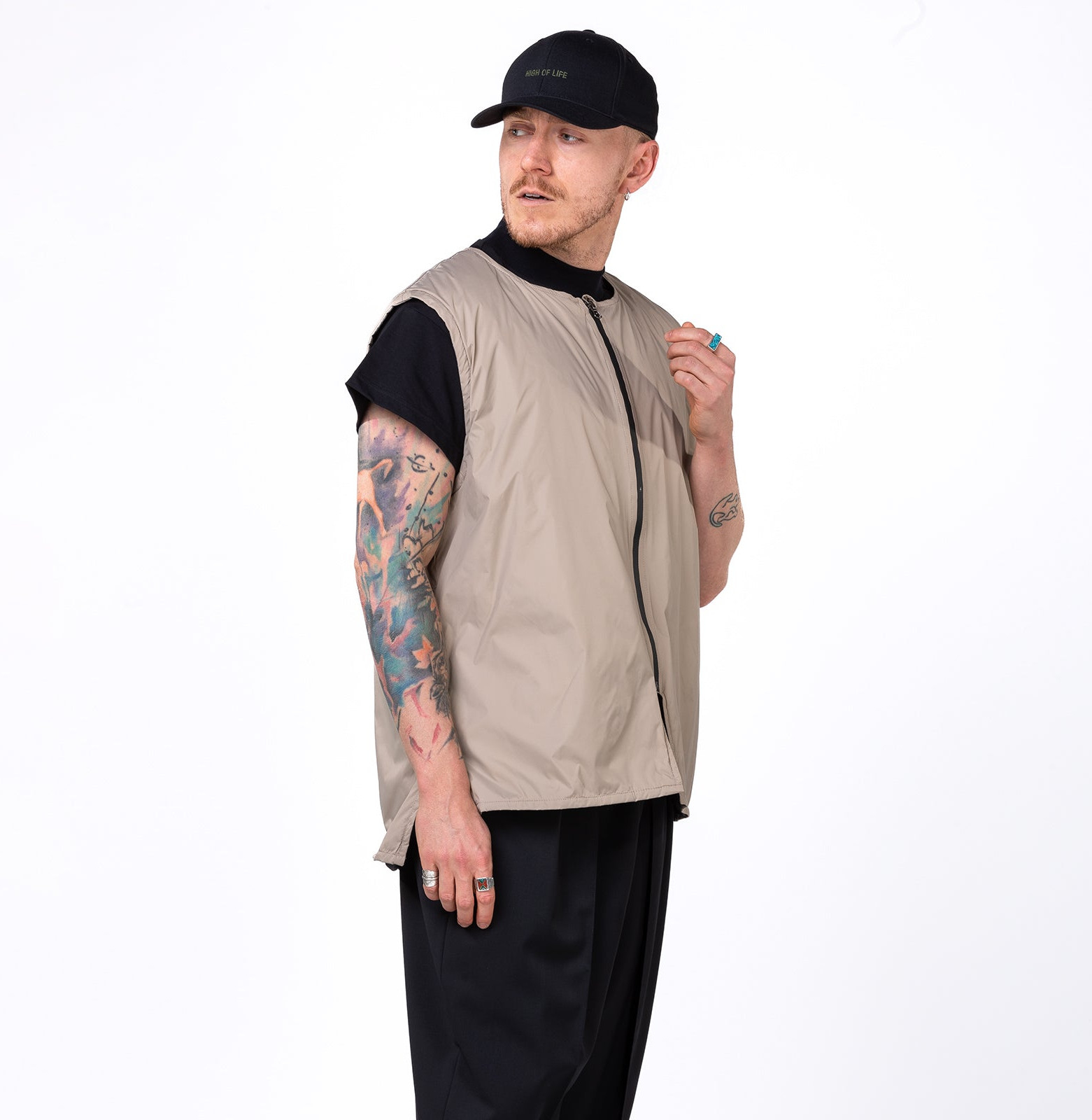 Classy gilet safari