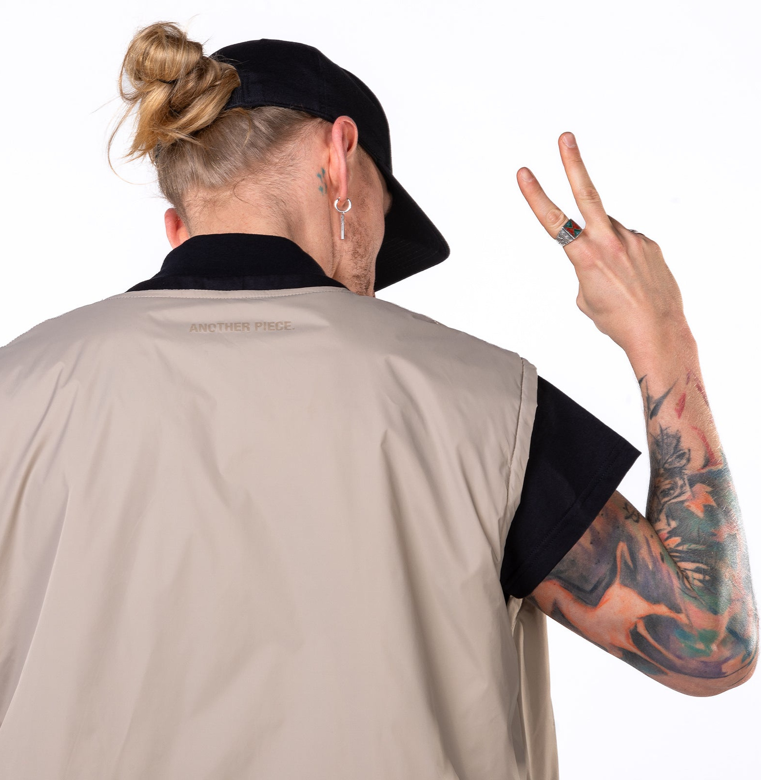 Classy gilet safari