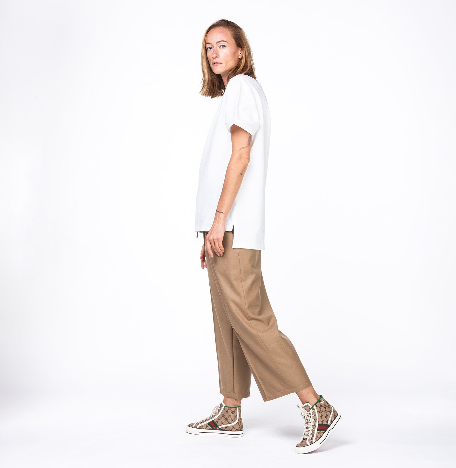 Good no brand tee off white