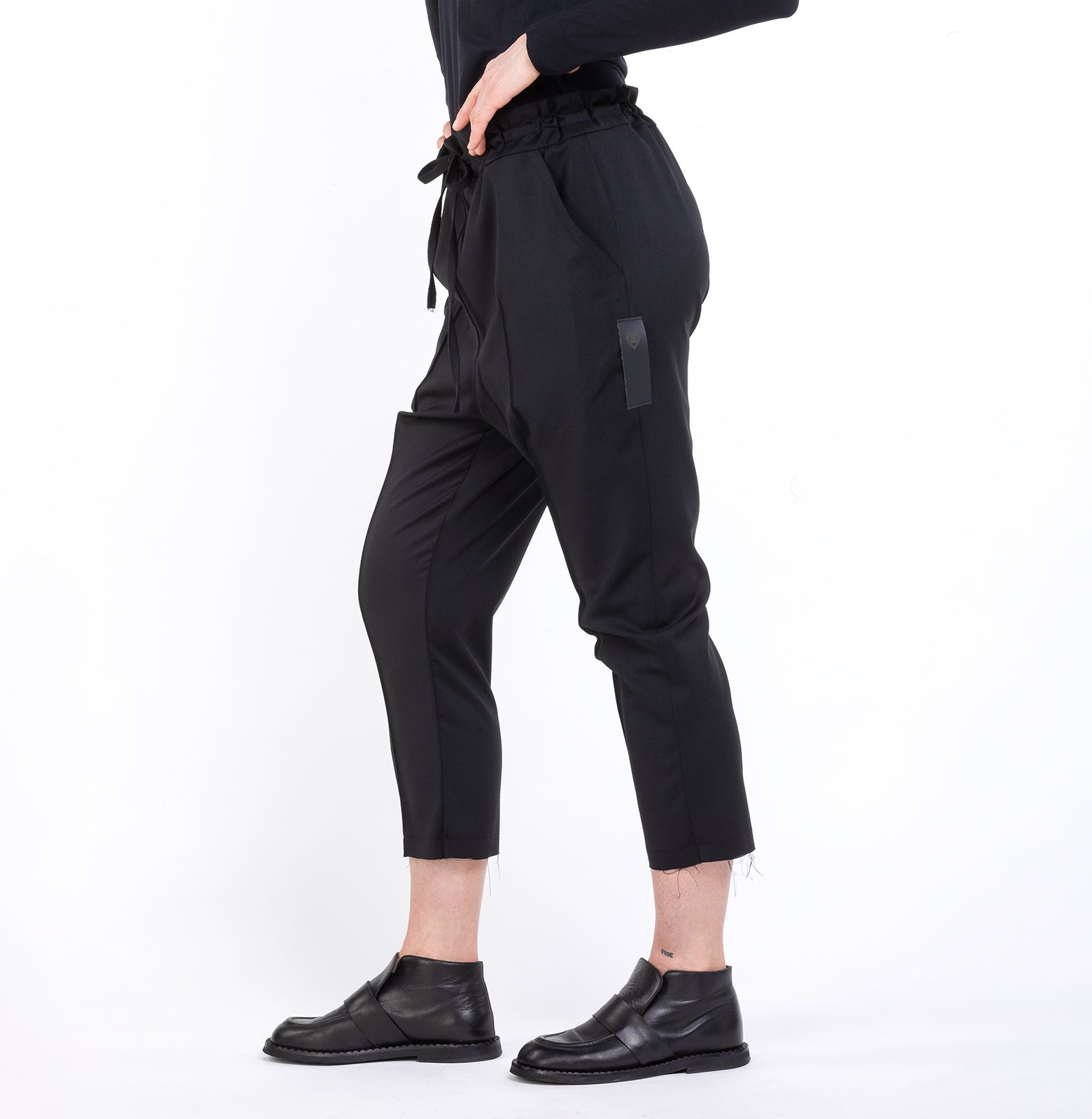 Wool Slim Pants Black
