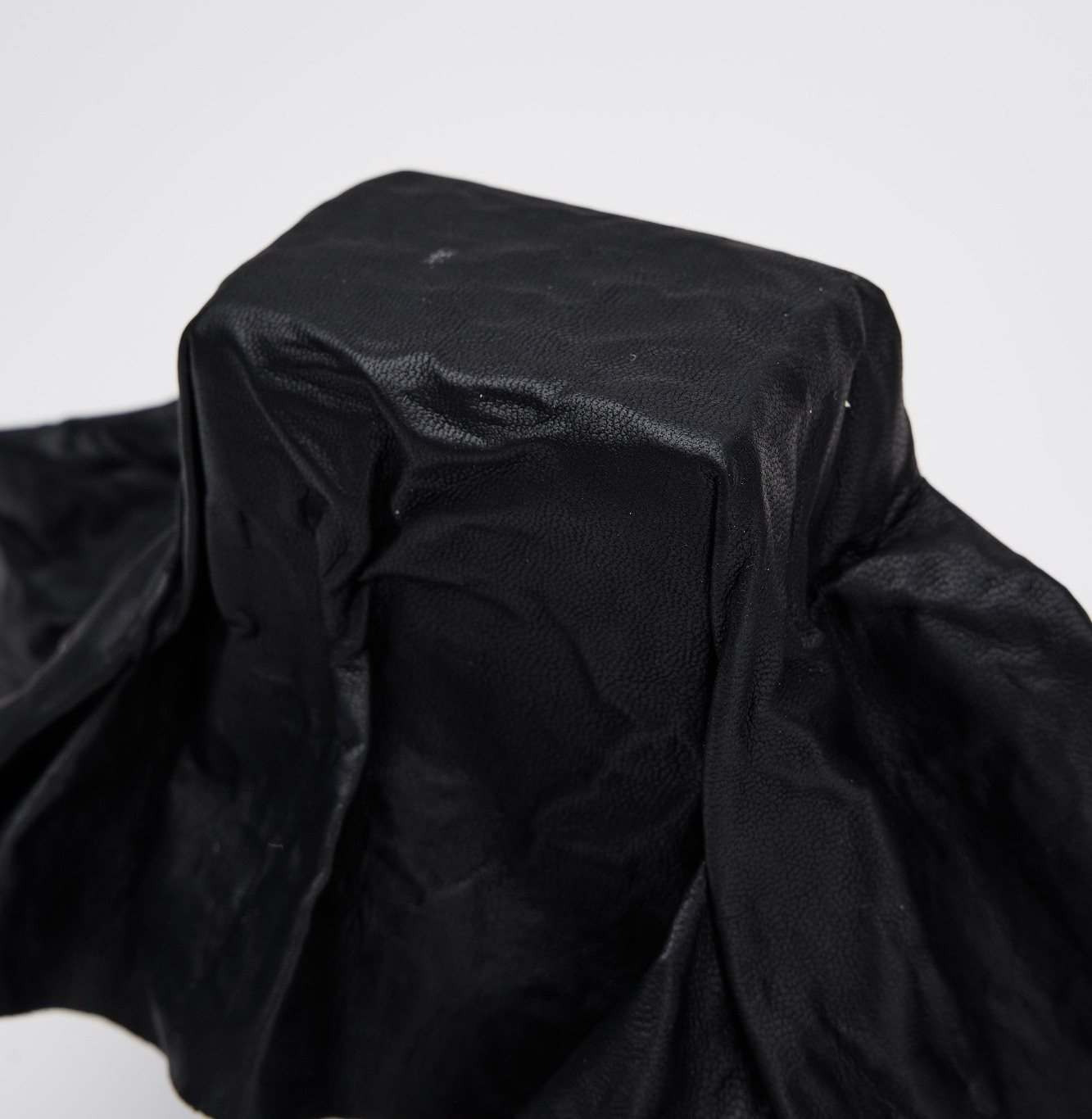 Io non ho mani che mi accerezezzino il volto by Filippo Sorcinelli