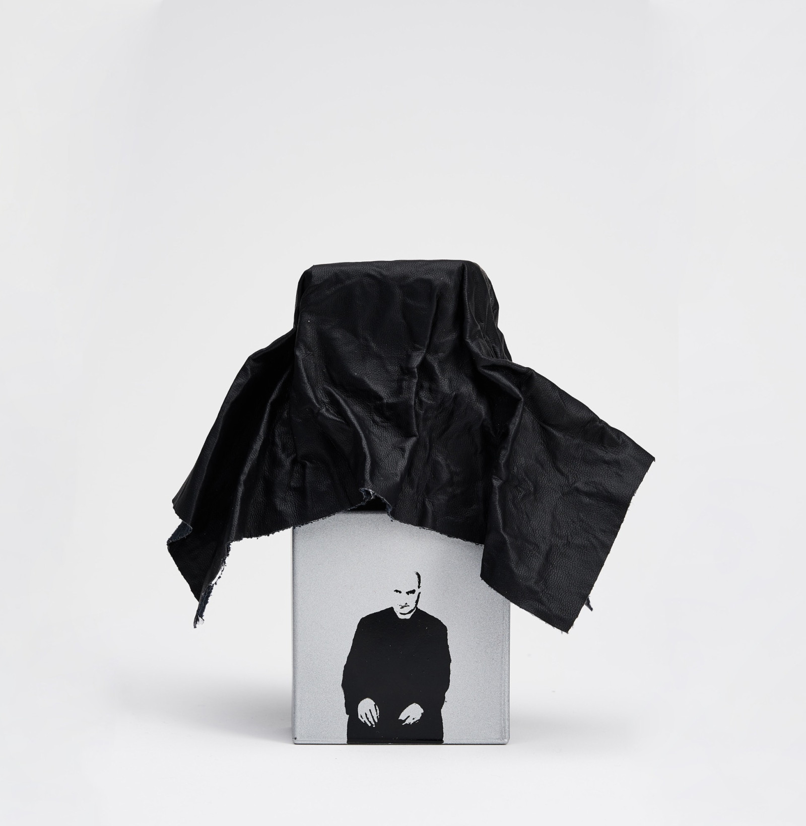 Io non ho mani che mi accerezezzino il volto by Filippo Sorcinelli