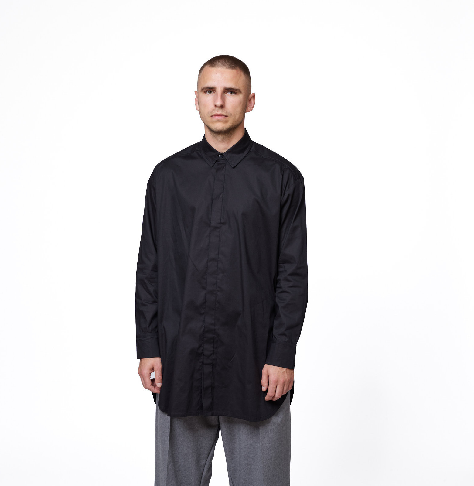 Oversize no brand shirt b