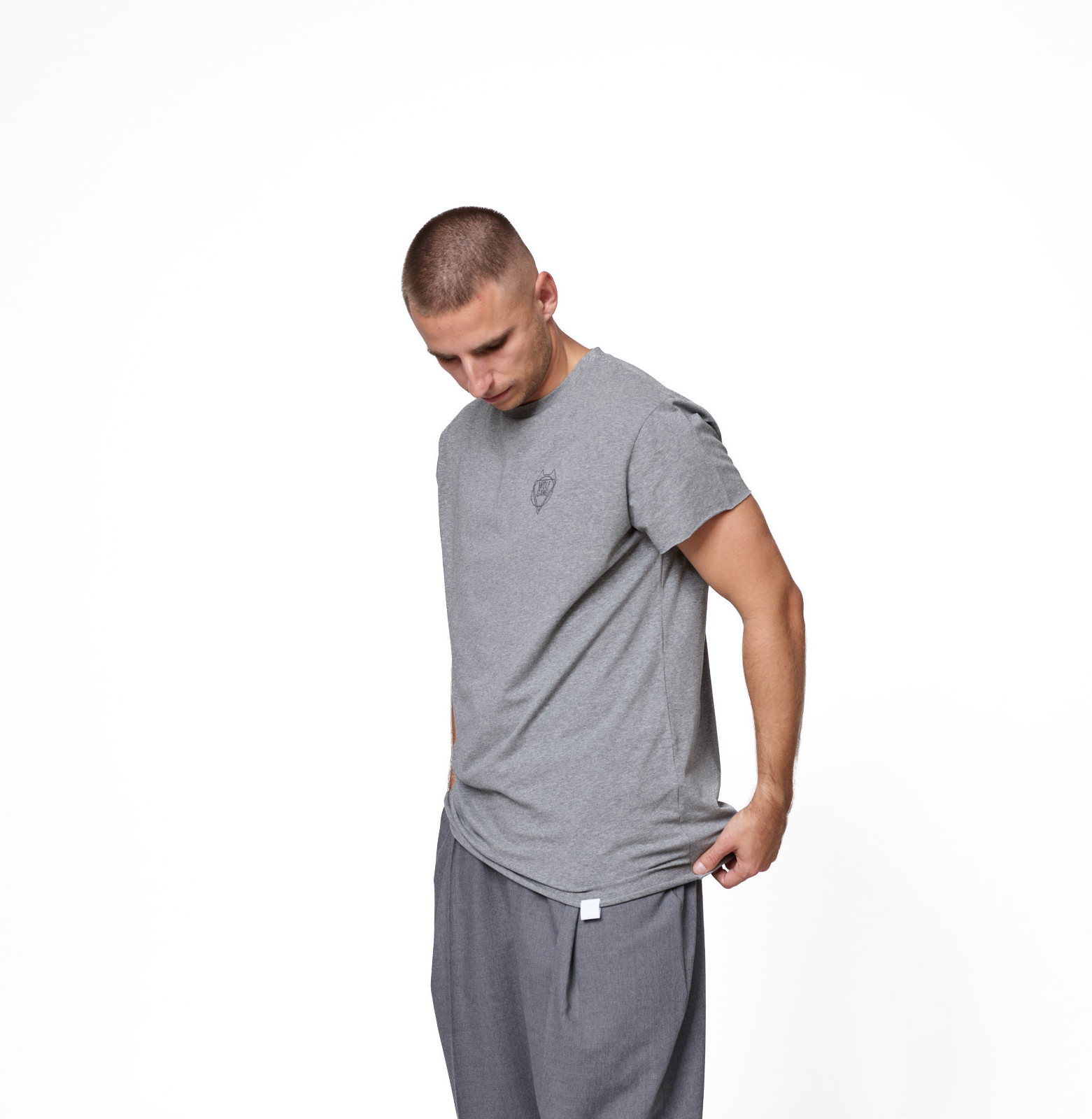 Lazy norm logo tee g
