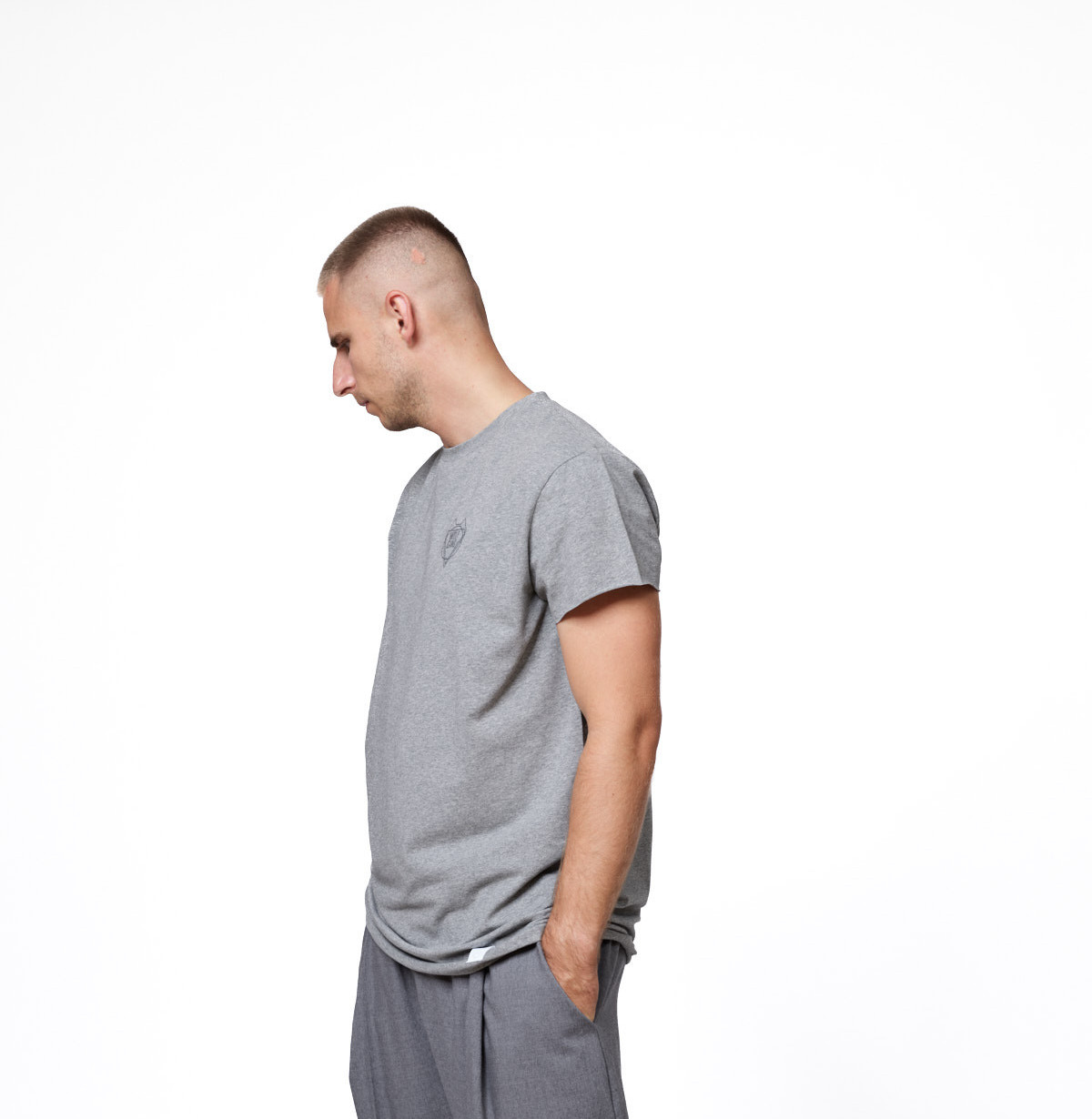 Lazy norm logo tee g