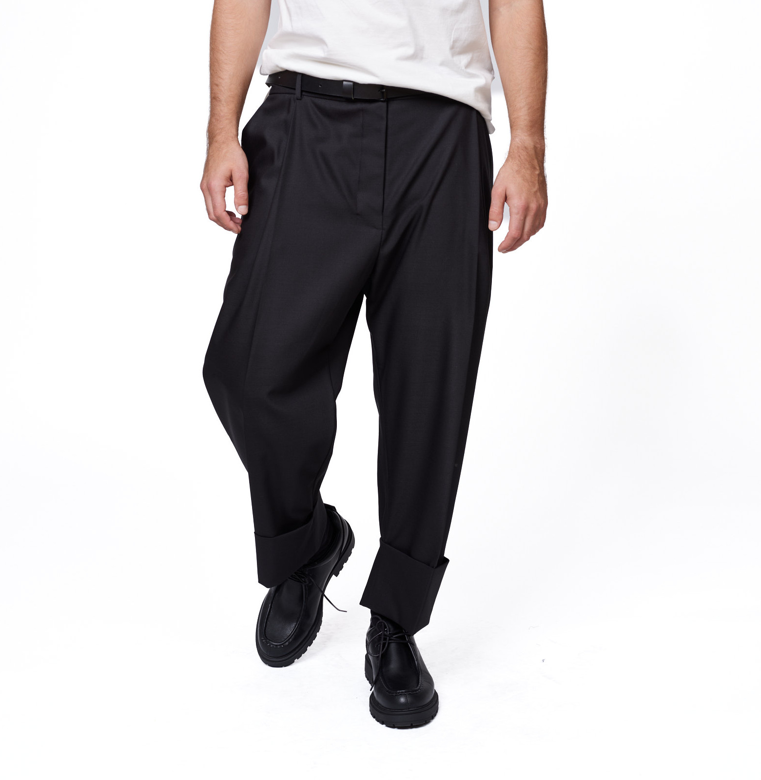 Wool cuff pants b