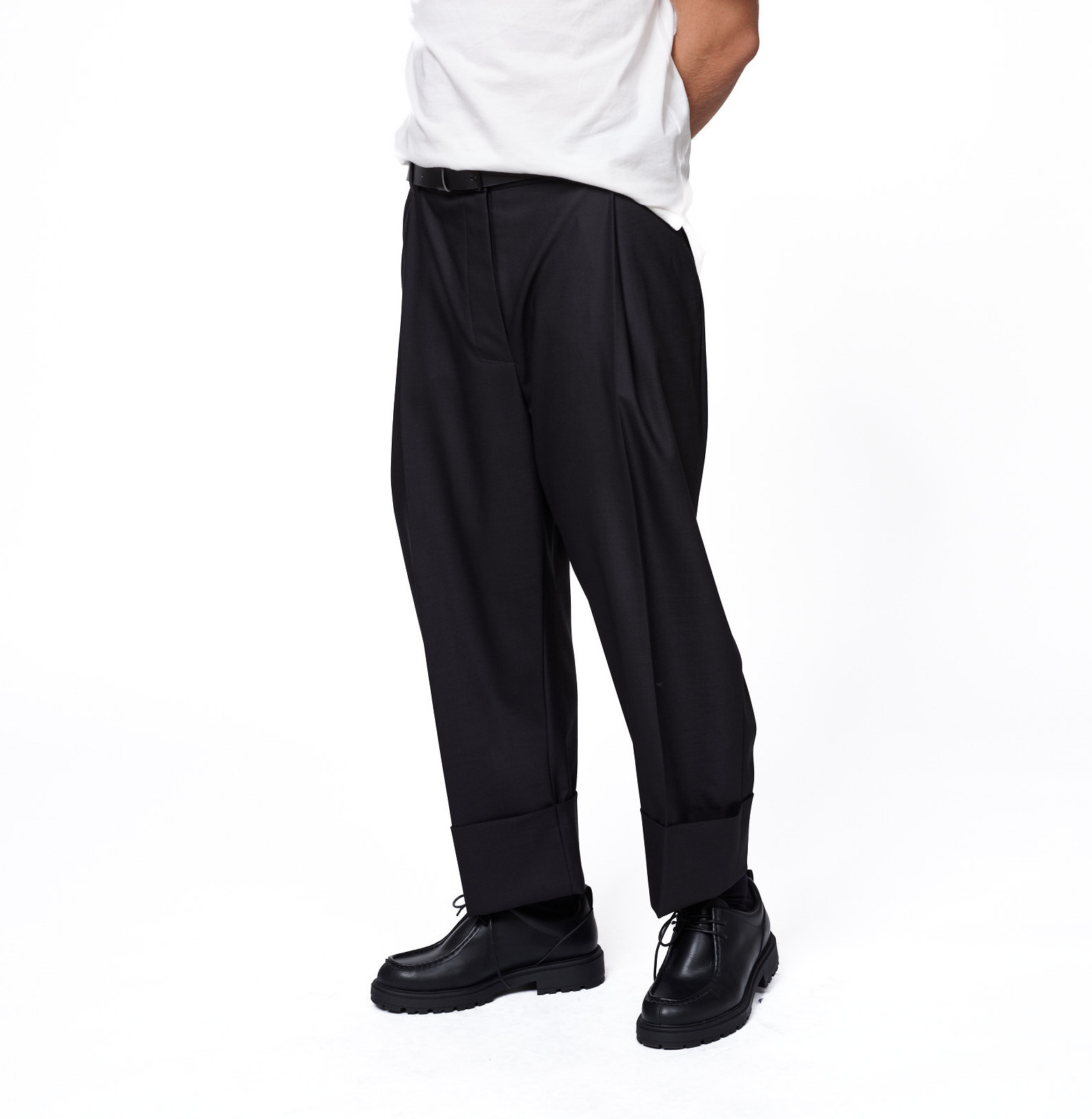 Wool cuff pants b