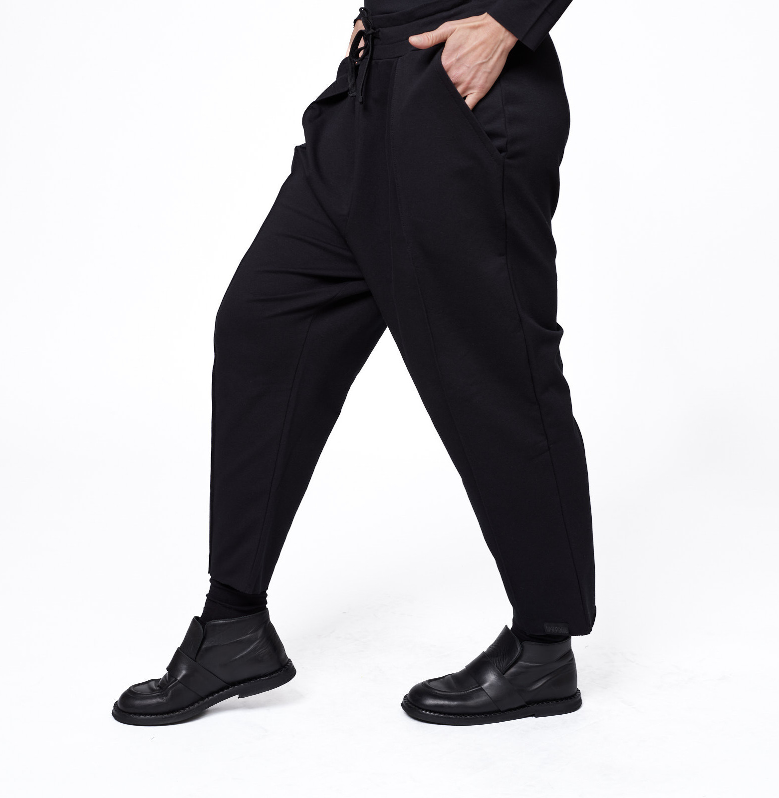 Wide carrot sweatpants 