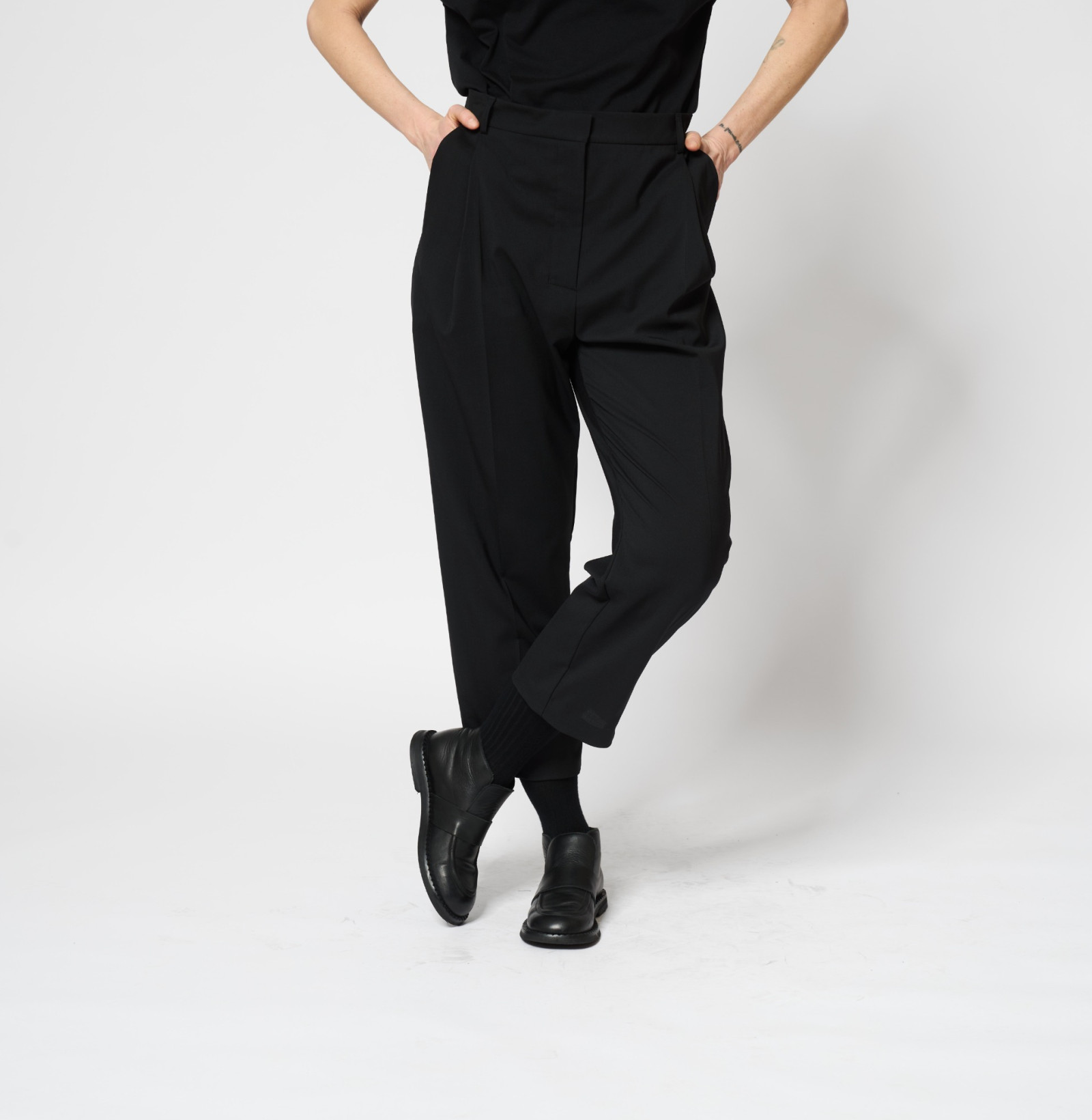 wool classic pants b