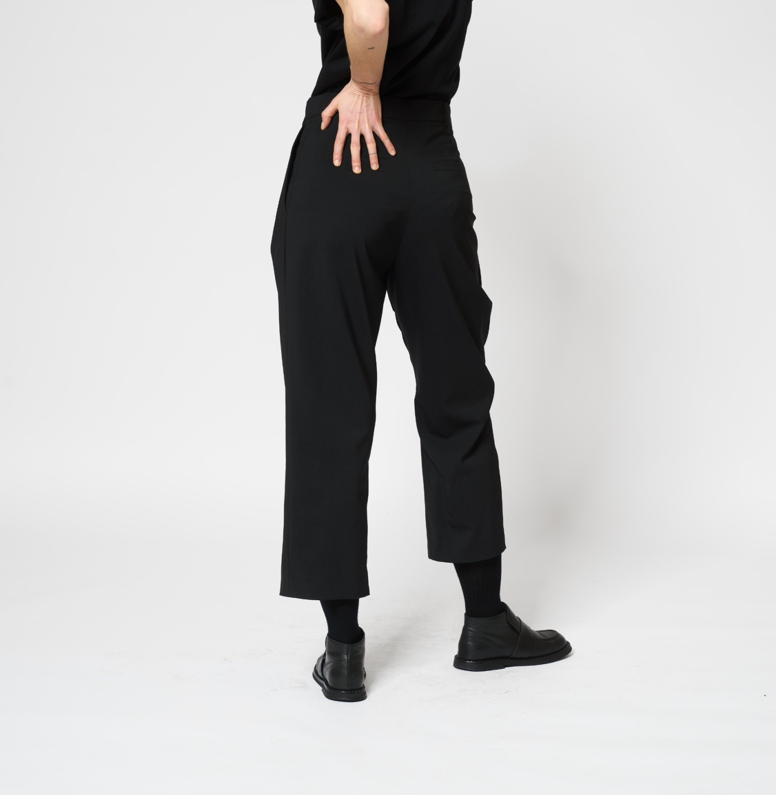 wool classic pants b