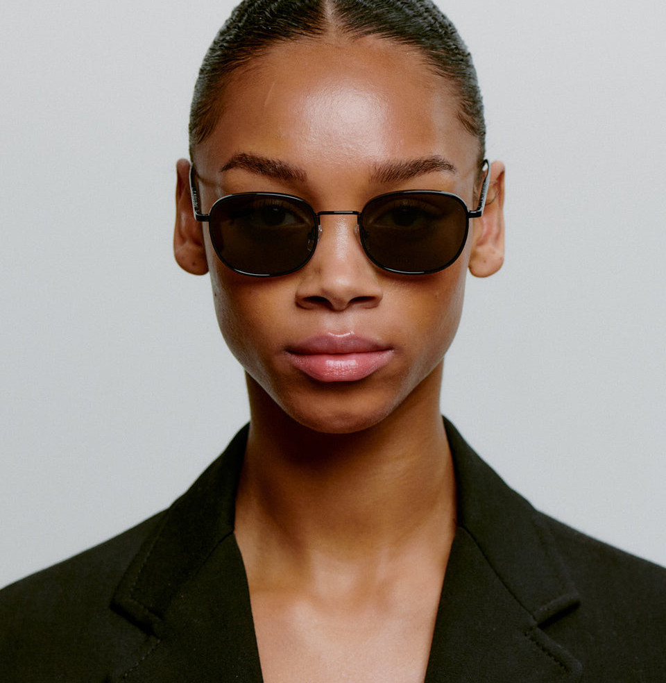 A.kjaerbede Hello Black