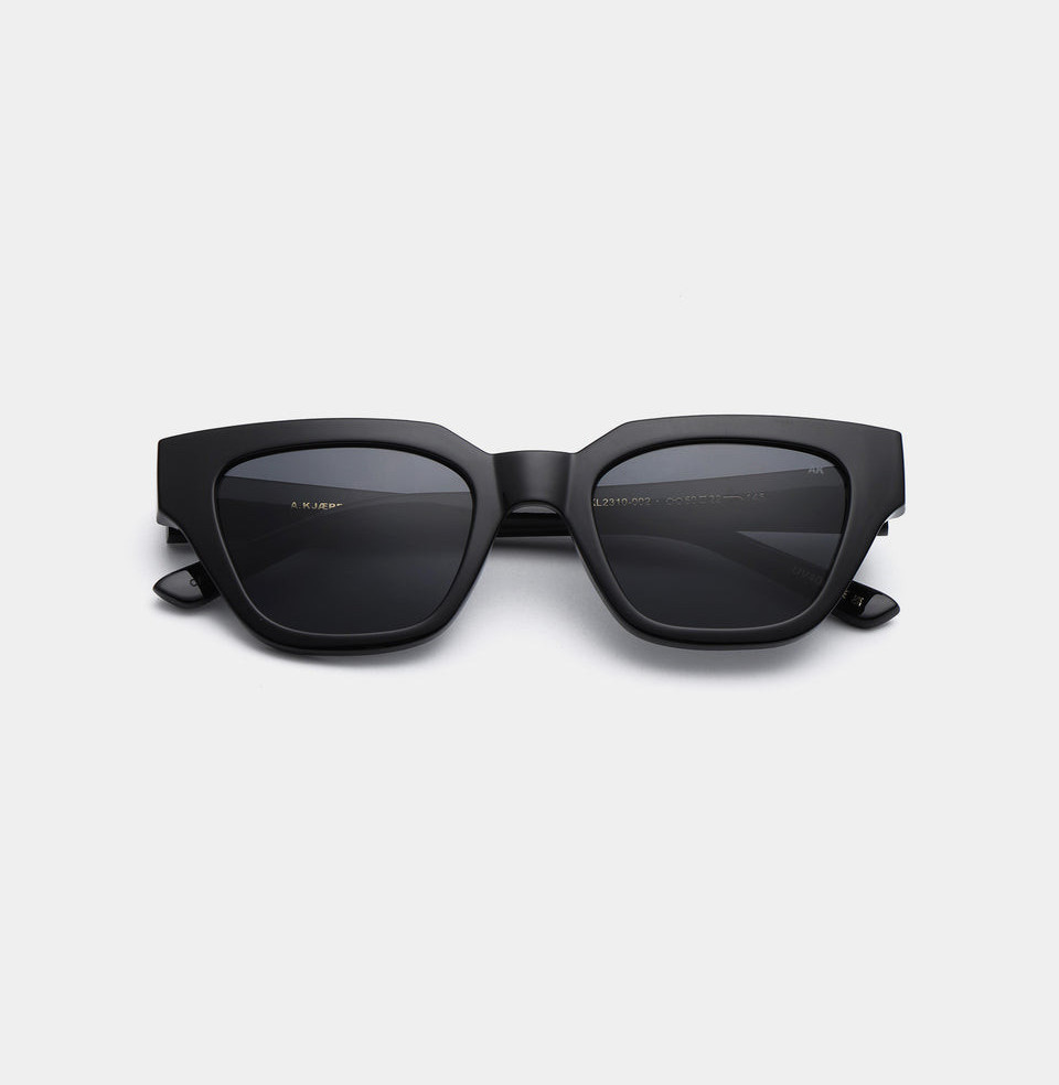 A.kjaerbede Kaws Black