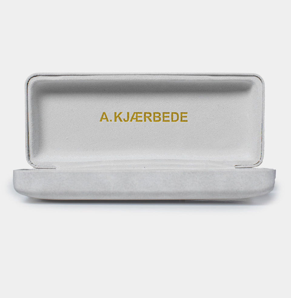 A.kjaerbede Case