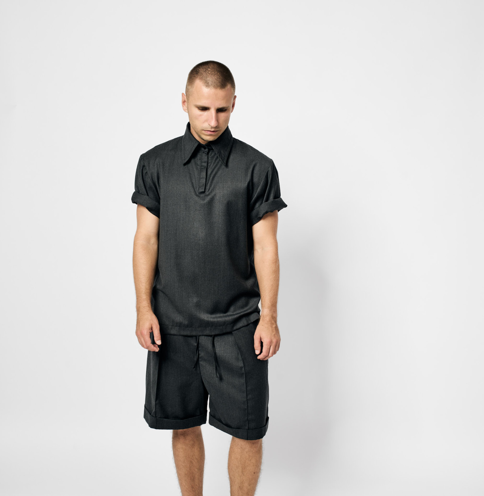 Wool Cuff shorts Graphite
