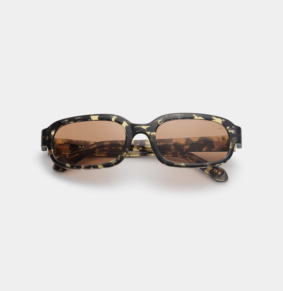 A.kjaerbede Will Black/Yellow Tortoise