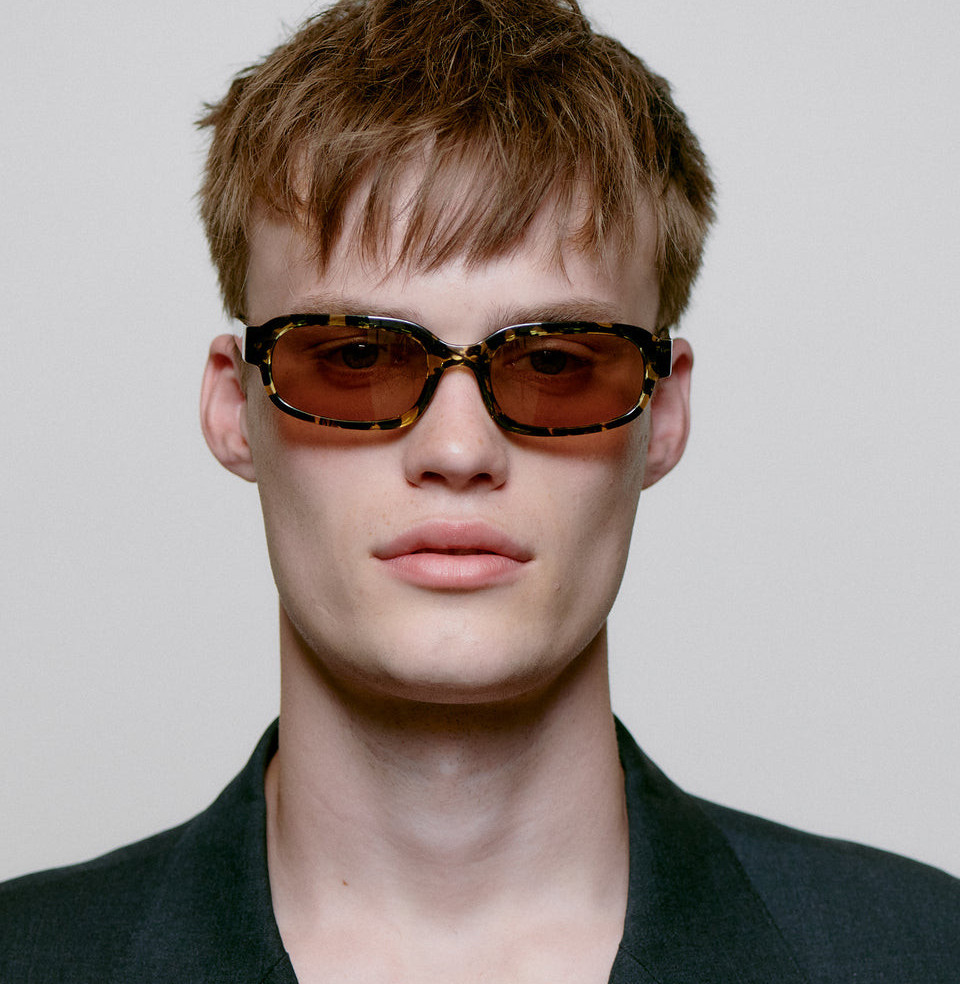 A.kjaerbede Will Black/Yellow Tortoise
