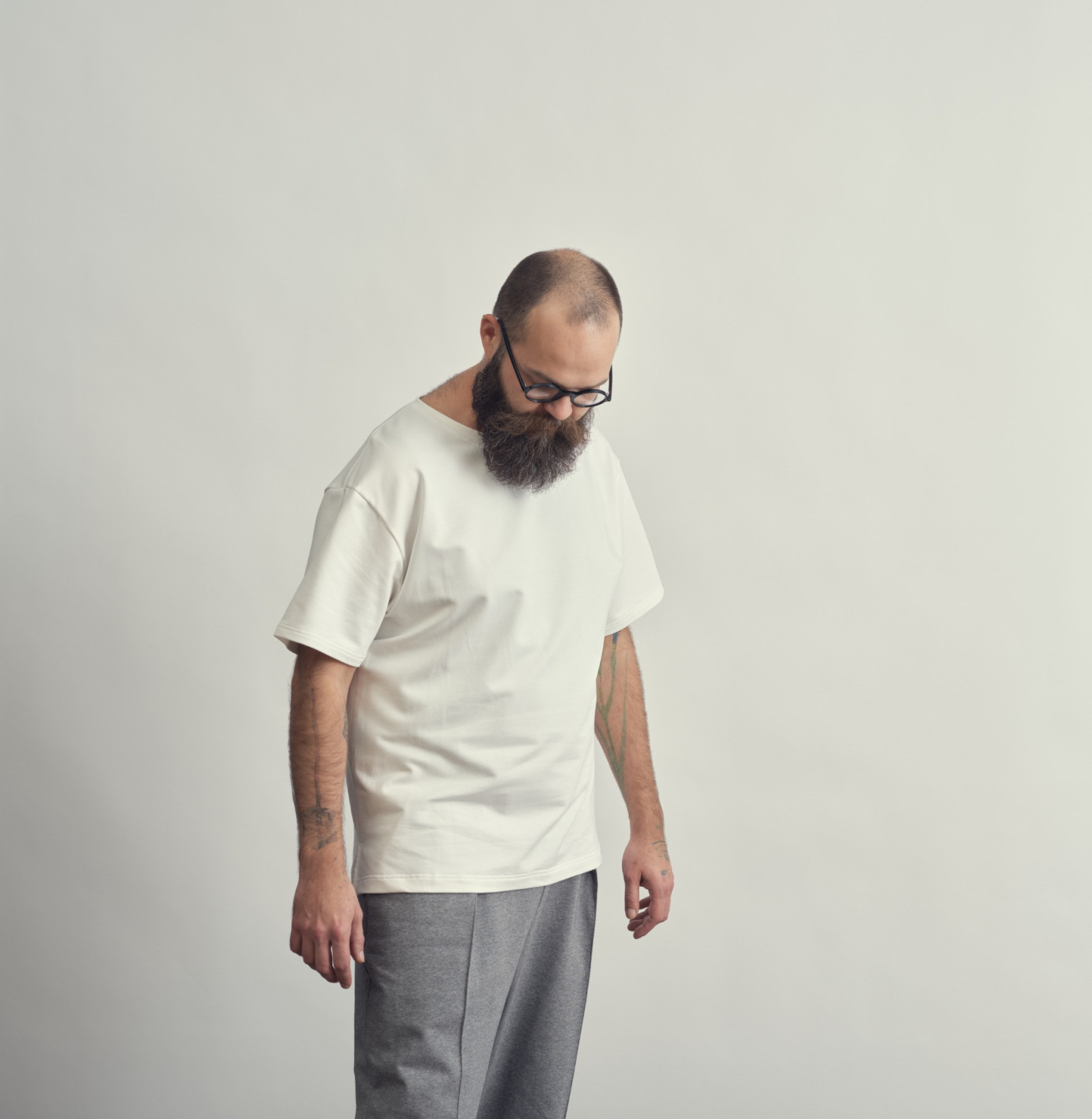 Good no brand tee off white