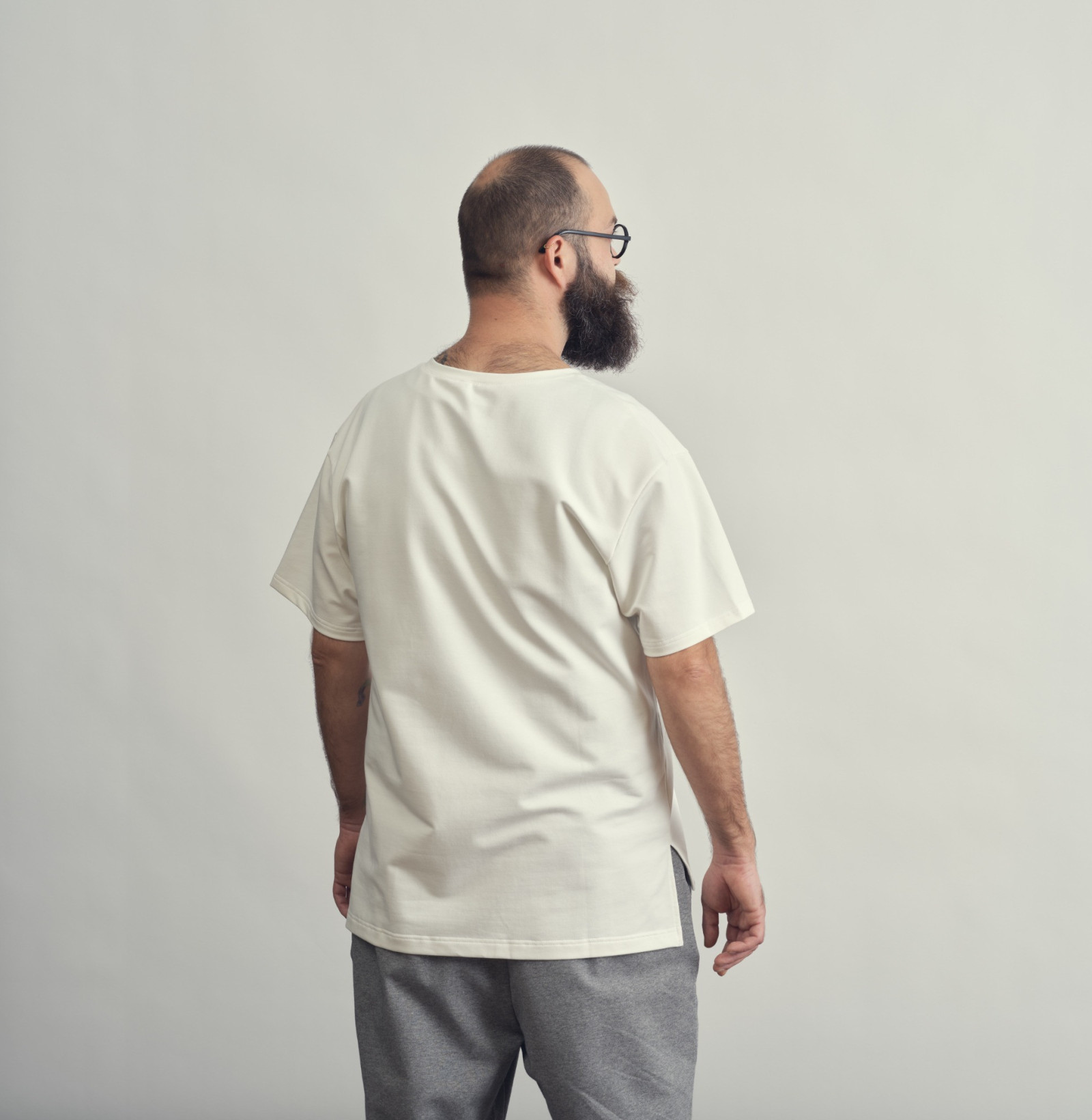 Good no brand tee off white