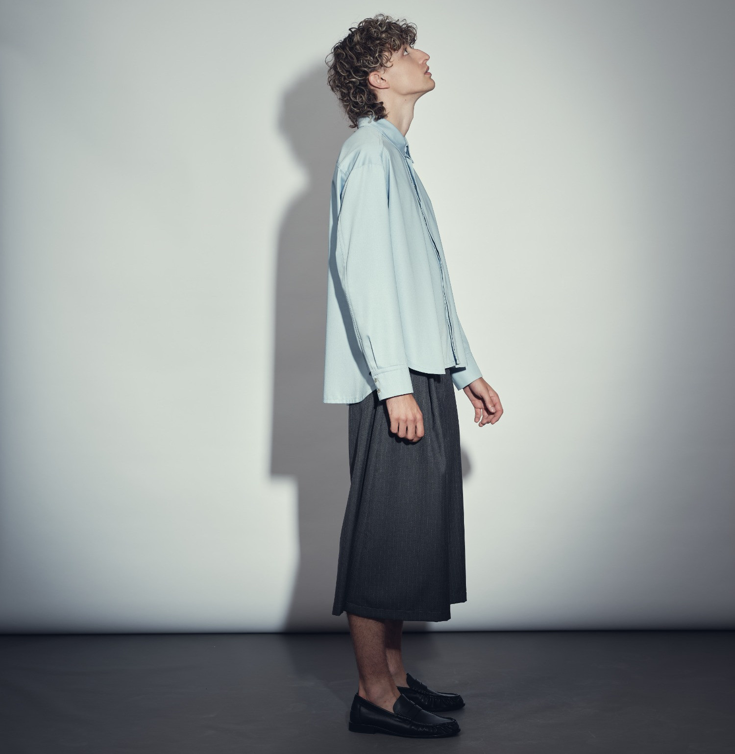 Wool mid-calf pants grey stripes