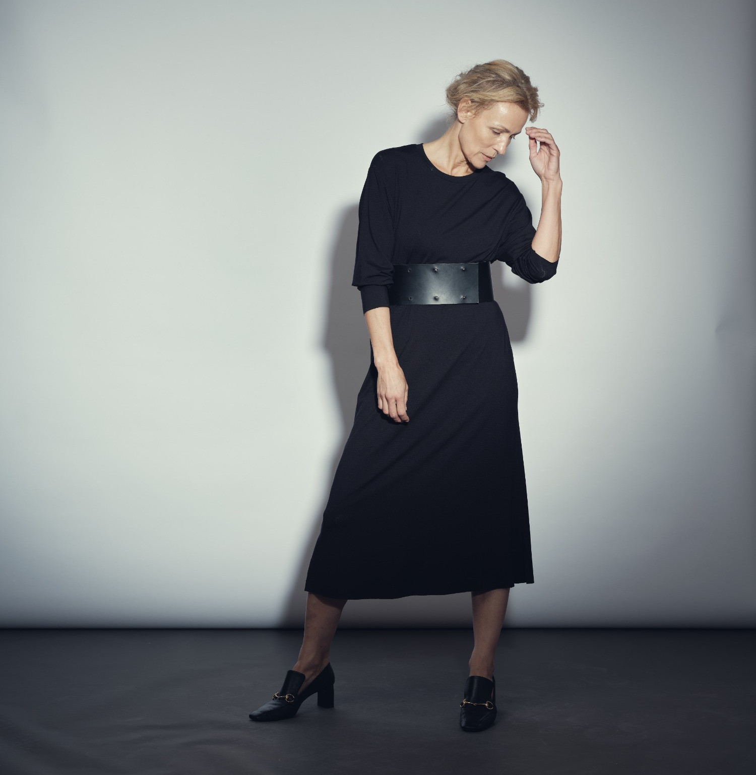 Fine long sleeve dress b