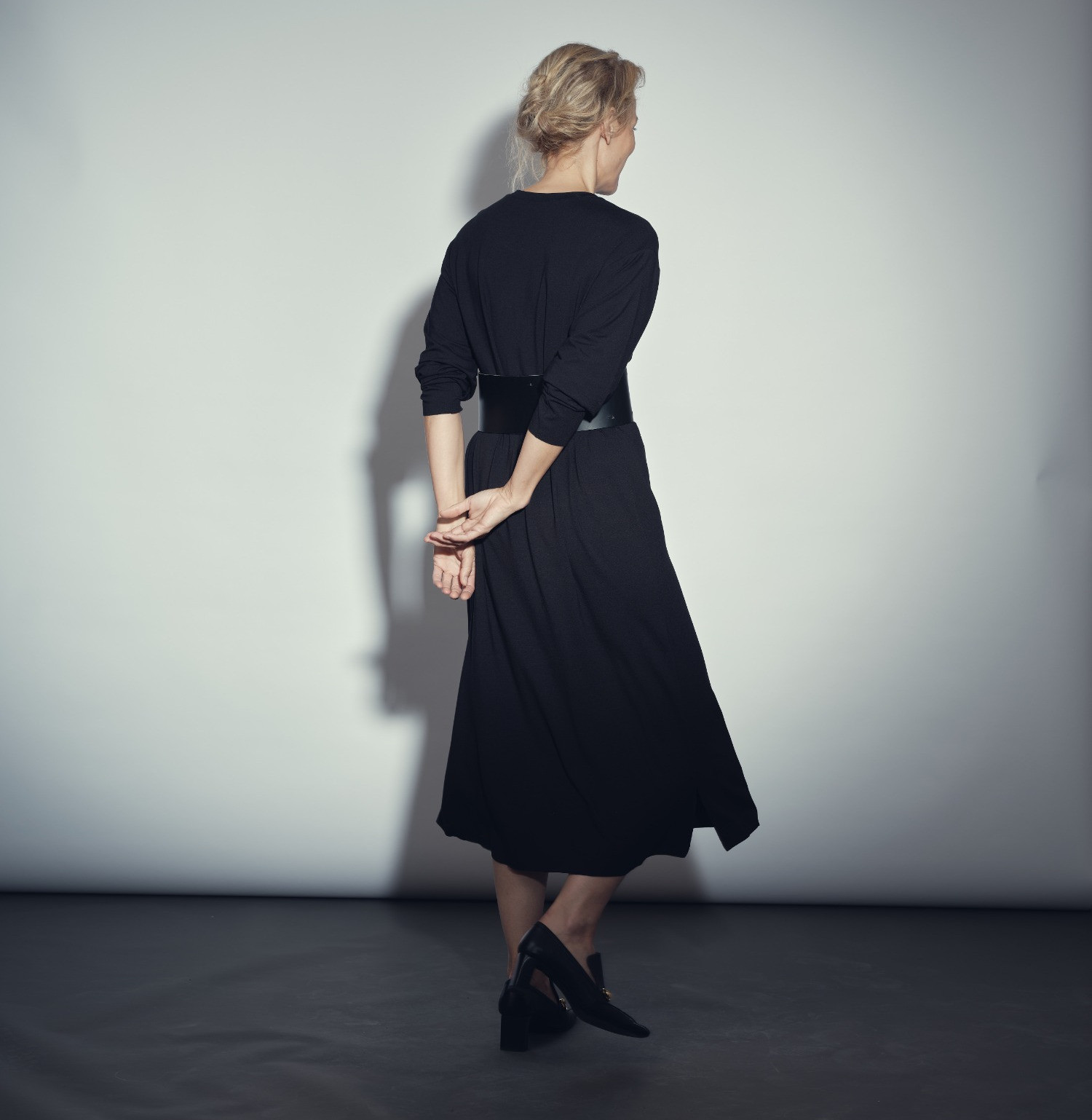 Fine long sleeve dress b