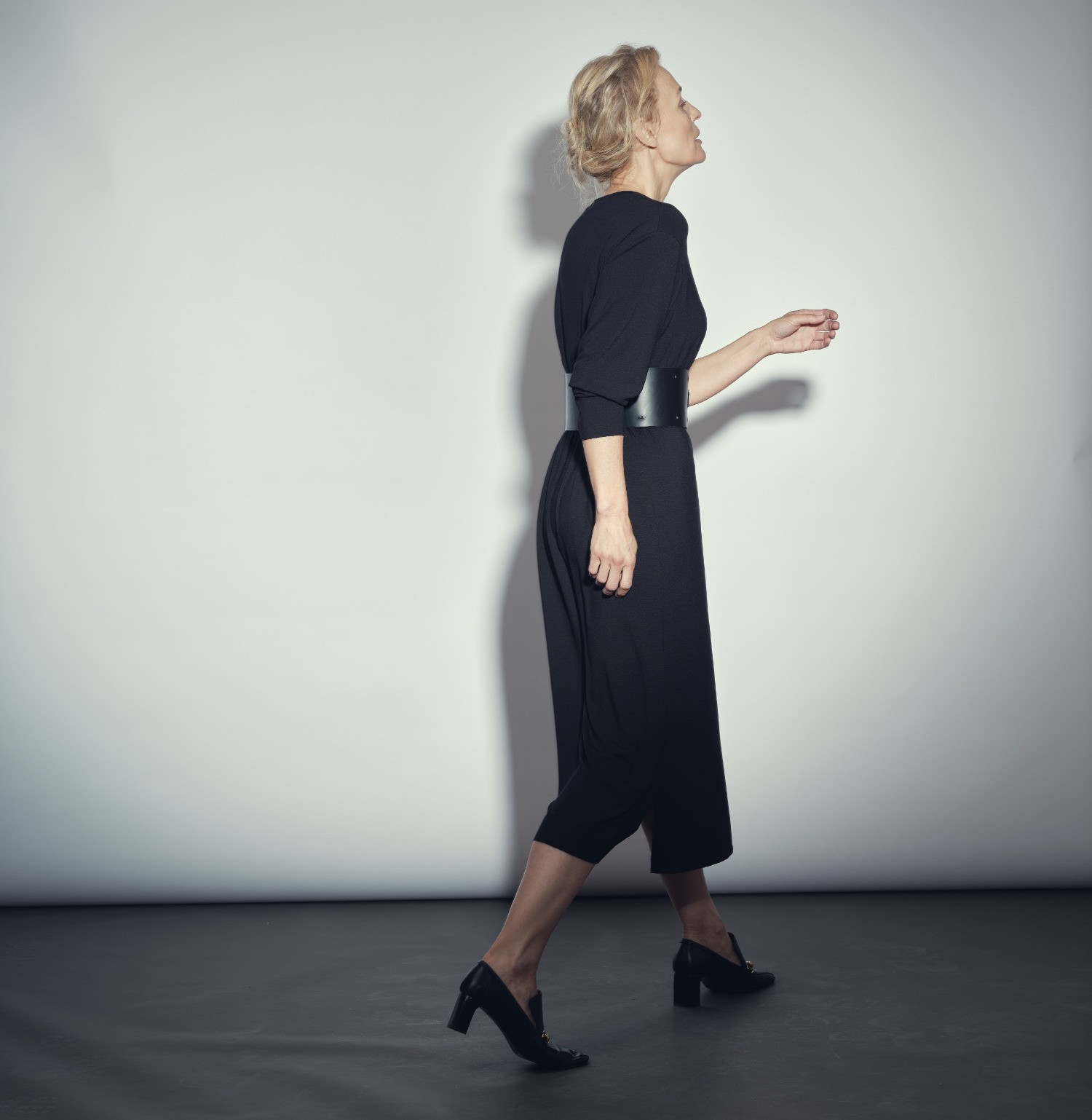 Fine long sleeve dress b